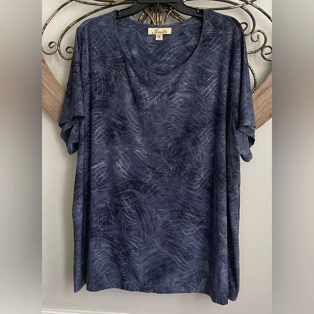 Alexa Rae Tunic Top - Picture 1 of 4